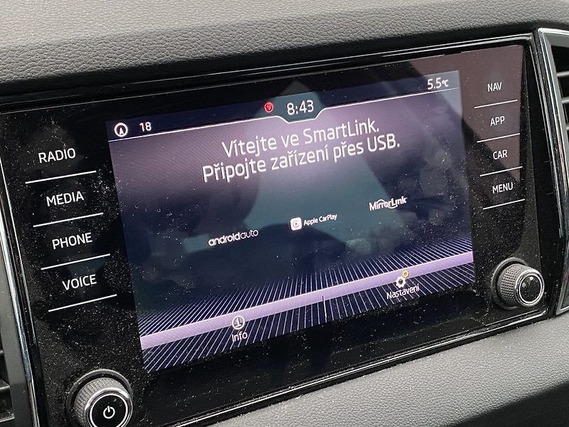 Škoda Karoq 2.0TDi, 2x kola, DSG, 4x4 - fotka 12 z 18