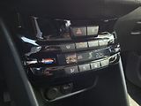 Peugeot 2008 1,2 PT 130k M6 2.MAJ - náhled 21