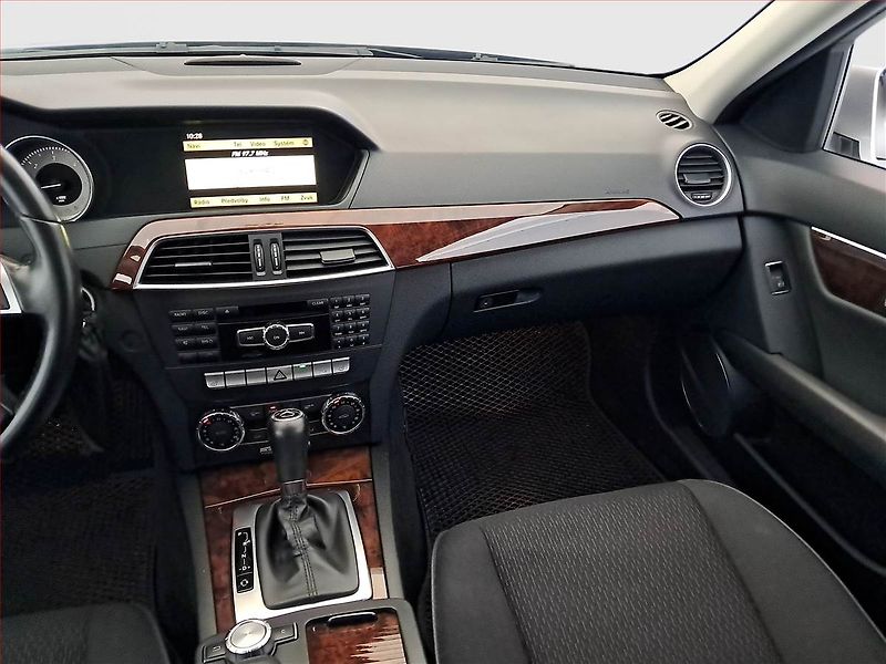 Mercedes-Benz Třídy C (2011) Elegance C 220 CDI, Automat - fotka 8 z 19