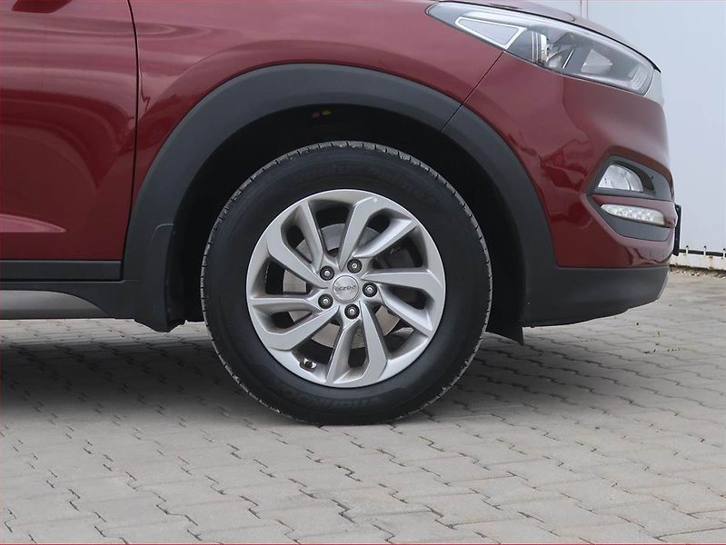 Hyundai Tucson (2016) Style 1.6 T-GDI, 4X4 - fotka 15 z 20
