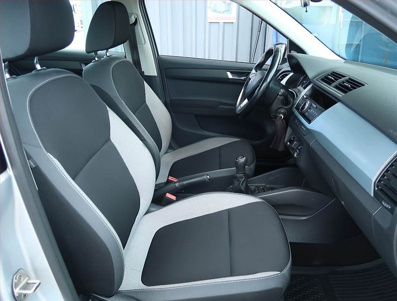 Škoda Fabia (2016) 1.2 TSI - fotka 9 z 15