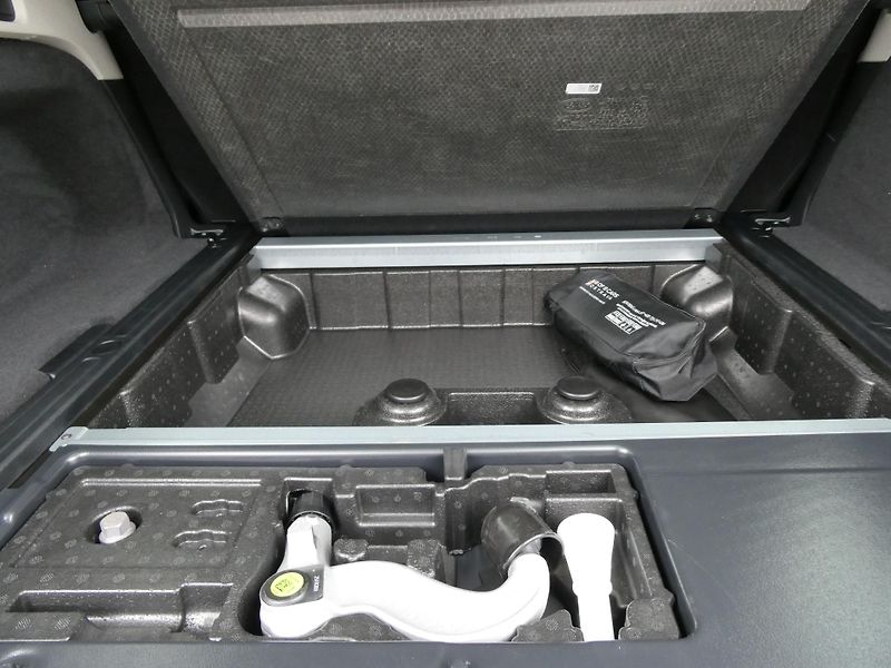 Land Rover Discovery (2026) 5 3,0  S D250 - fotka 36 z 39
