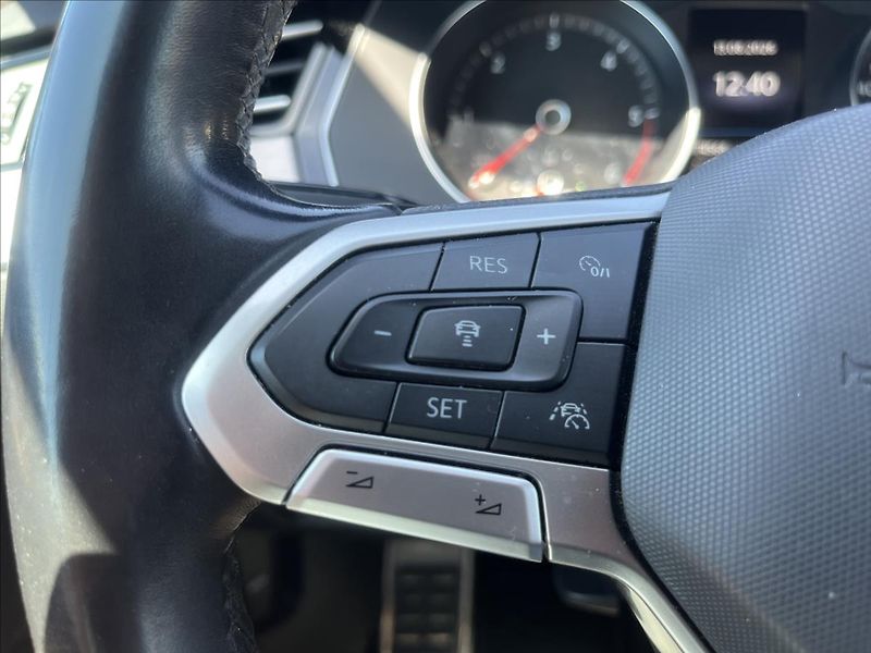 Volkswagen Passat 2,0 TDi 110KW DSG LED ELEGANCE - fotka 28 z 50