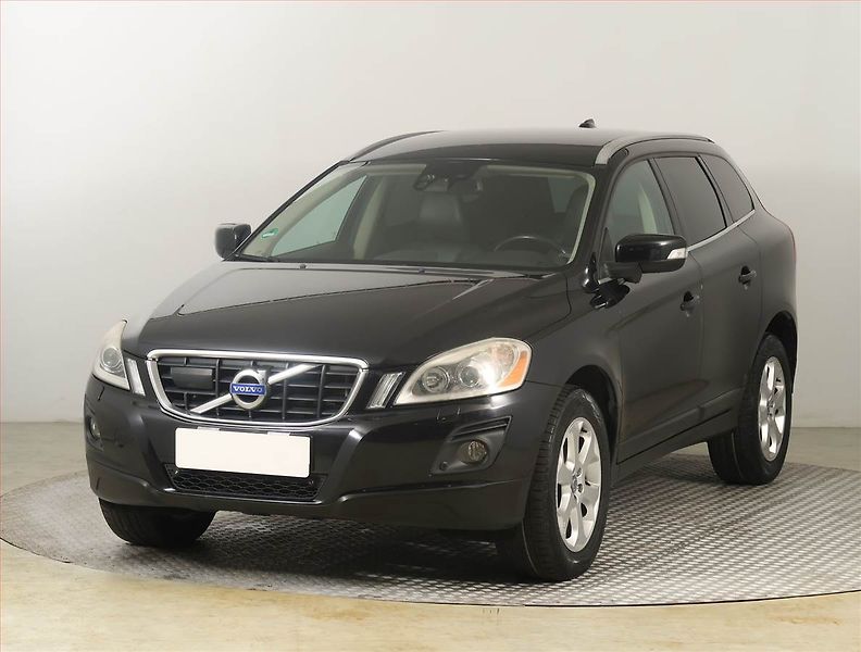 Volvo XC60 (2009) Summum T6, 4X4, Automat - fotka 2 z 21