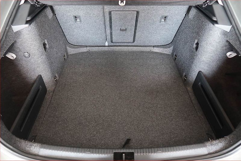 Škoda Octavia (2014) Style 1.4 TSI, Kůže, Navi - fotka 13 z 18