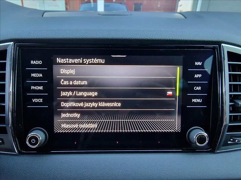 Škoda Karoq 2.0TDI Style, původ ČR,1.Maj. - fotka 32 z 50
