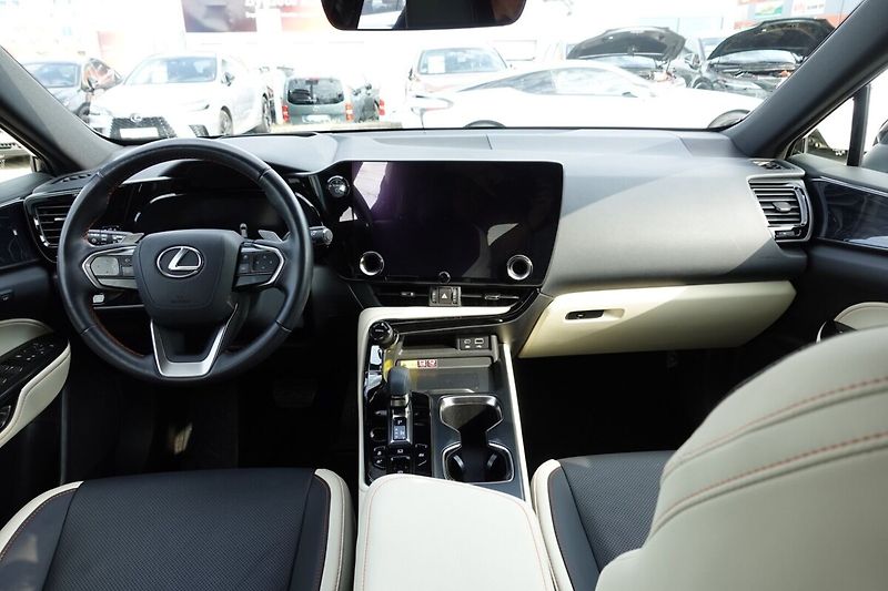 Lexus NX 350h ZLEVNĚNO NX350h Prestige Plus - fotka 18 z 34