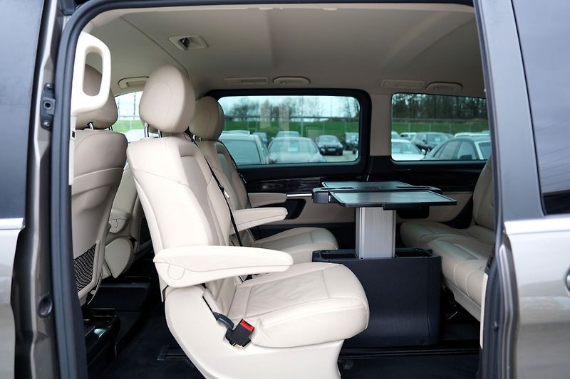 Mercedes-Benz Třídy V V 250d /Long/kůže/kamera - fotka 29 z 40