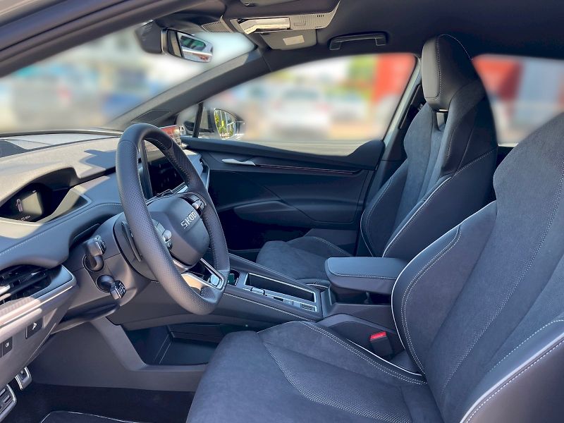 Škoda Enyaq (2026) SPORTLINE 210 KW / 82 KWH 2X4 - fotka 12 z 34