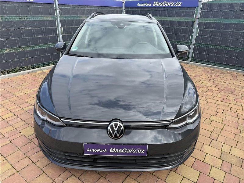 Volkswagen Golf VIII 2.0 TDI Life DSG/ACC - fotka 2 z 27