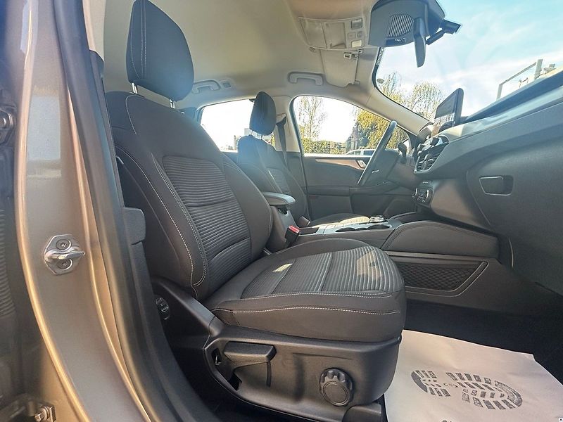 Ford Kuga 2.0EB-140KW/2021/TITAN-4x4-Z36 - fotka 22 z 49