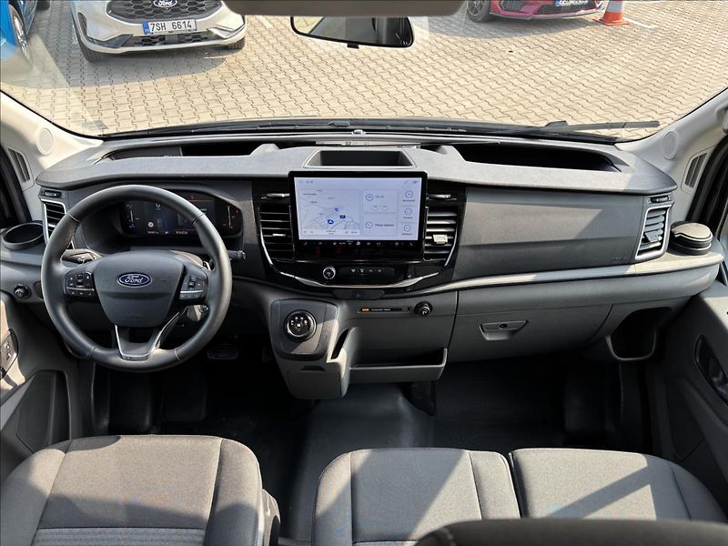 Ford Transit 2,0 EcoBlue L2H3 96kW KombiVan - fotka 11 z 38