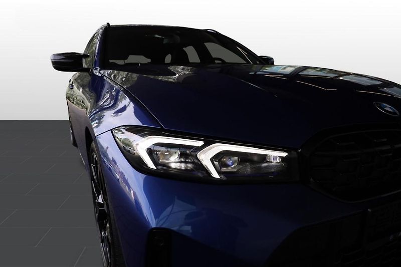 BMW Řada 3 M340d xDrive Touring - fotka 20 z 31
