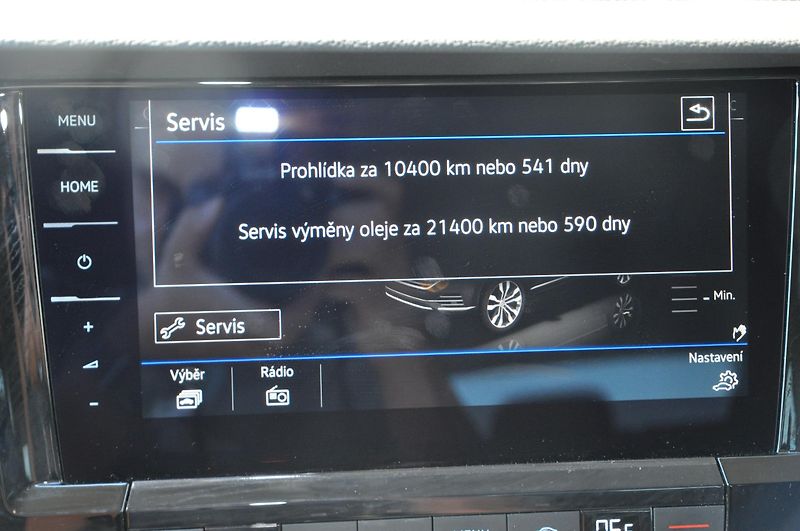 Volkswagen Touareg 3.0TDi V6 170kW 4x4 Automat - fotka 15 z 27