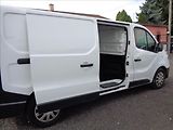 Renault Trafic 2,0   automat - náhled 9