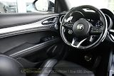 Alfa Romeo Stelvio 2.2D VELOCE Q4 H&K PANOR TAŽNÉ - náhled 22