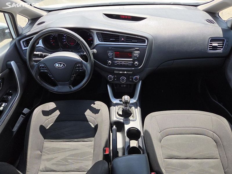 Kia Ceed (2018) na splátky všem od 10%akontace - fotka 9 z 14