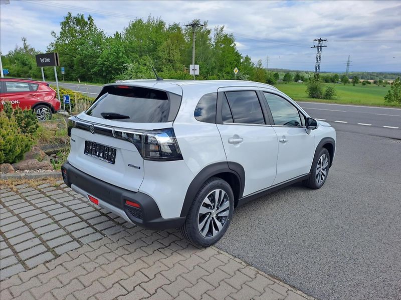 Suzuki S-Cross (2025) 1,4 BoosterJet Elegance Pano - fotka 5 z 24