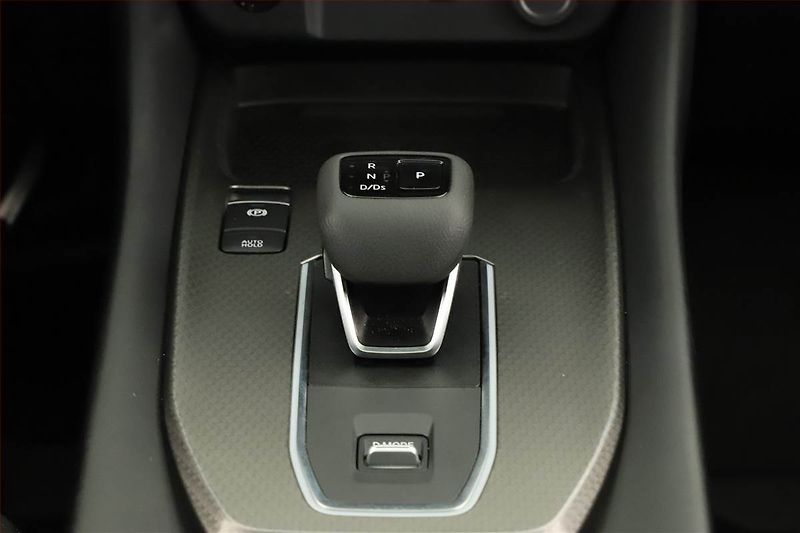 Nissan Qashqai (2025) 1.3 DIG-T MHEV, N-CONNECTA - fotka 13 z 15