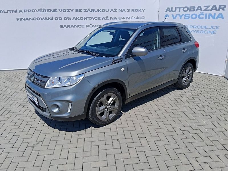 Suzuki Vitara (2015) 1.6 VVT 4x4! Kamera! 2sady kol - fotka 1 z 33