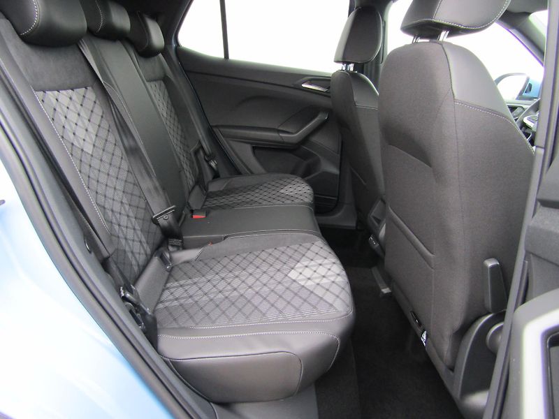 Volkswagen T-Cross R-Line People1.5 TSI 110 kW 7D - fotka 31 z 34
