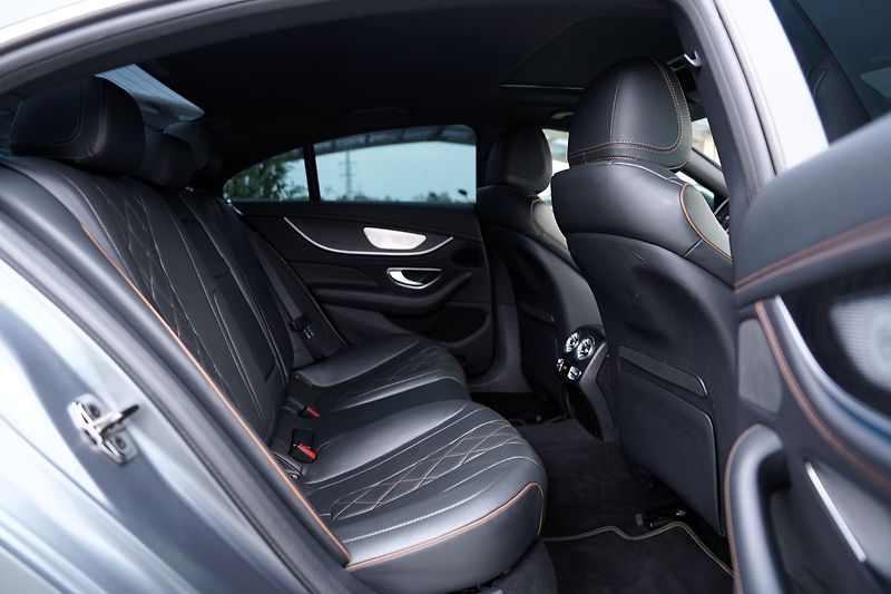 Mercedes-Benz CLS 400d AMG/4Matic/340 PS/Edice 1 - fotka 30 z 50