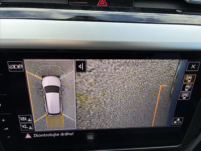 Volkswagen Arteon 2,0 TSI 140 KW REZERVACE - fotka 26 z 38