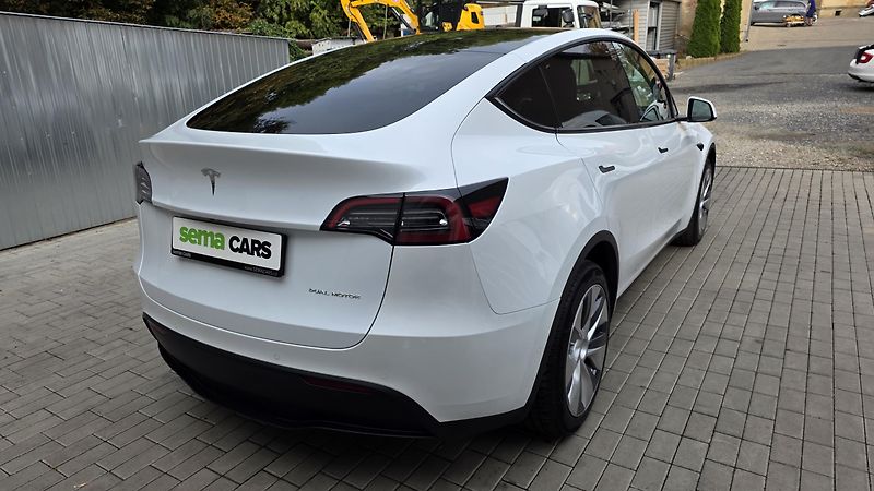 Tesla Model Y (2023) LR AWD Záruka SoH 93,2% - fotka 5 z 33