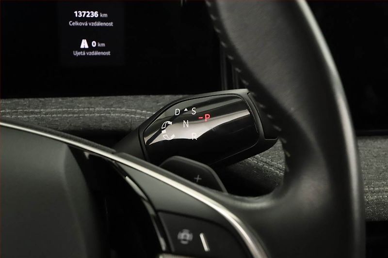 Škoda Superb (2024) Ambition 2.0 TDI - fotka 10 z 27