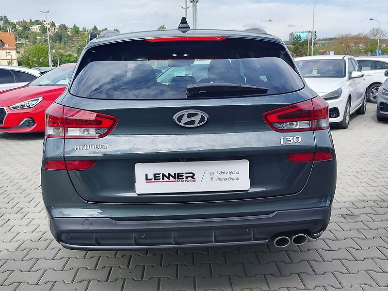 Hyundai i30 1.5 T-GDI/103kW N-Line DCT - fotka 6 z 35