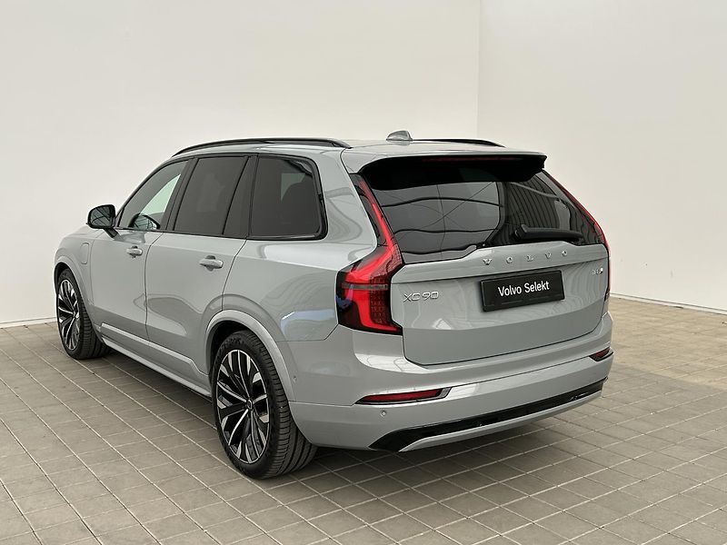 Volvo XC90 2.0 T8 AWD 4x4 ULTRA DARK - fotka 4 z 33