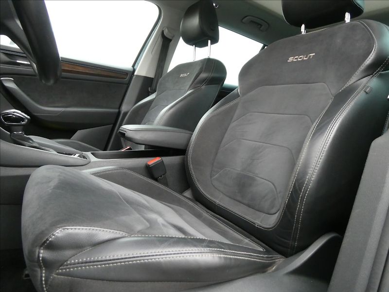Škoda Kodiaq 2,0 TDi 140kW SCOUT,DSG,závěs - fotka 36 z 50