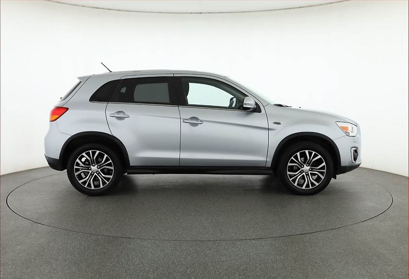 Mitsubishi ASX (2016) 2.2 DI-D, 4X4, Automat - fotka 6 z 18