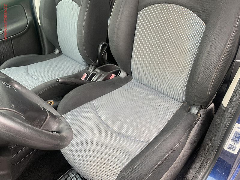 Peugeot 206 (2004) 1.4HDi - fotka 9 z 18