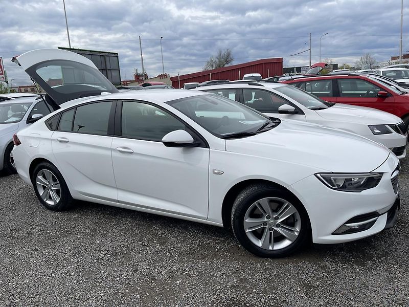 Opel Insignia 2.0CDTi 125kW AT-NEHAV-DPH-ČR! - fotka 3 z 32