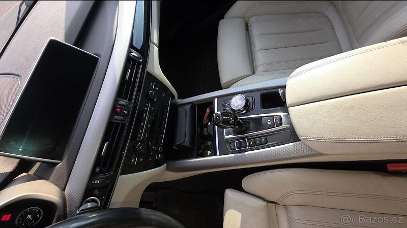 BMW X5 (2017) Prodám BMW X5 xDrive 30d - fotka 9 z 30