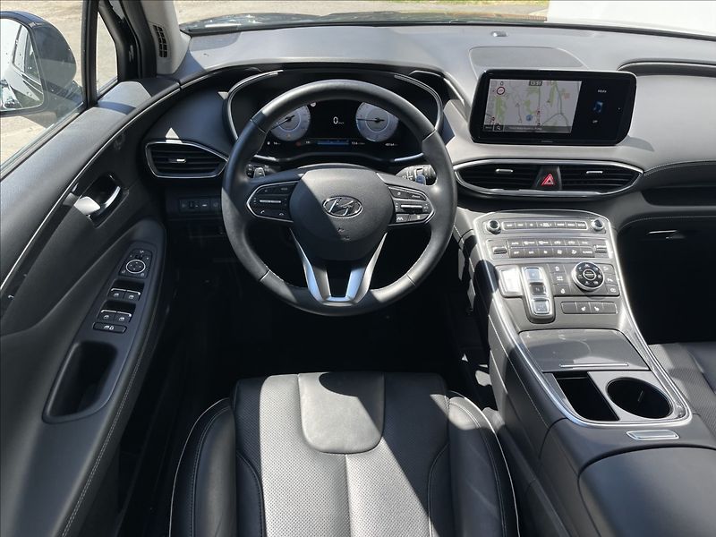 Hyundai Santa Fe 2,2 CRDi 4x4 DCT Style ACC+NAV - fotka 6 z 19