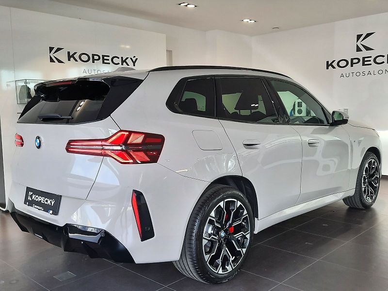 BMW X3 (2026) xDrive 20d M Sport - fotka 6 z 16