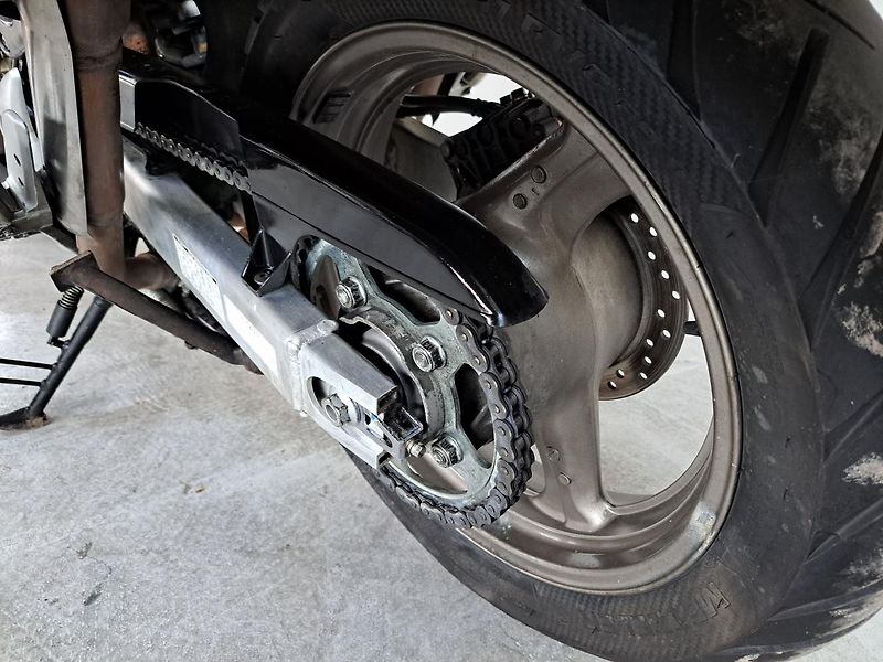 Honda XL 1000 V Varadero (2000) - fotka 12 z 17