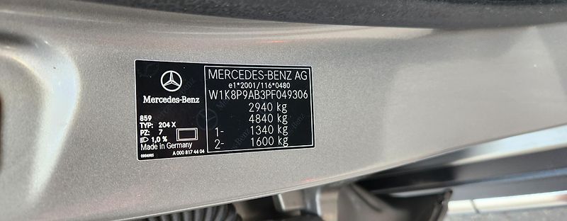 Mercedes-Benz EQC (2022) 400 4M AMG SOH 94,5% 85kWh - fotka 33 z 50