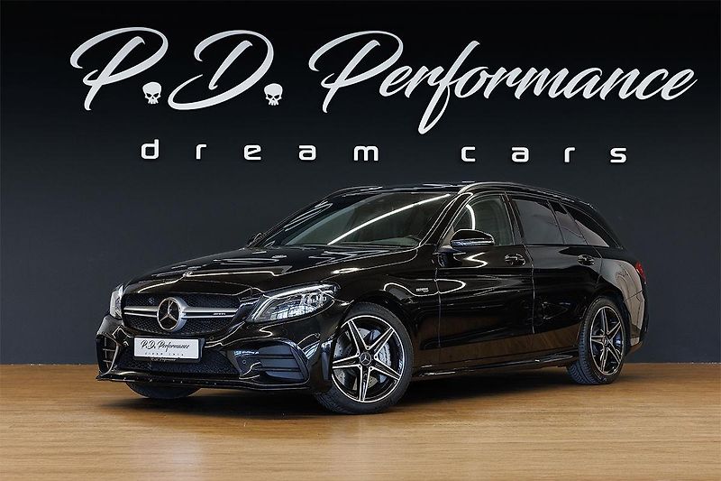 Mercedes-Benz Třídy C (2019) C43 AMG T V6 Biturbo - fotka 2 z 43