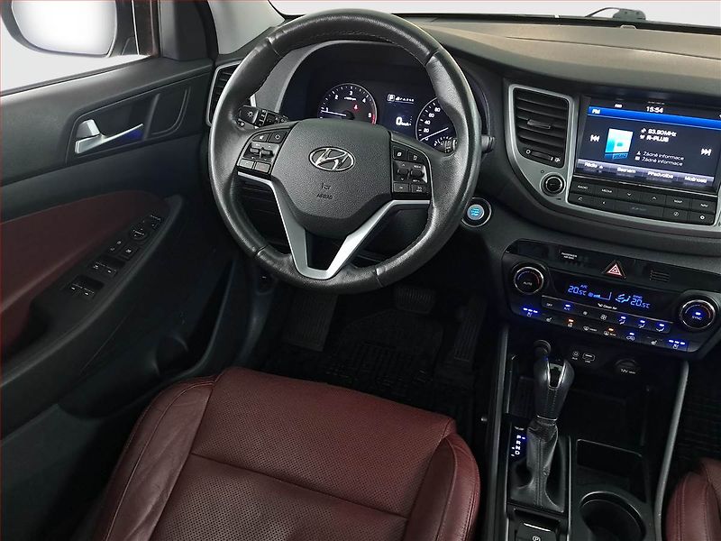 Hyundai Tucson (2015) 2.0 CRDi, 4X4, Automat - fotka 7 z 16
