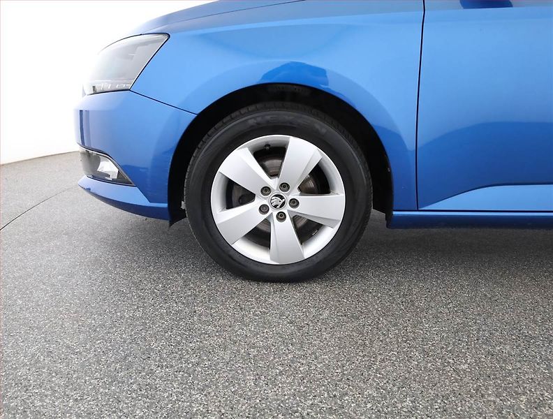 Škoda Fabia (2018) Style 1.0 TSI, Park. senzory - fotka 12 z 18
