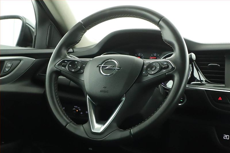Opel Insignia (2019) 2.0 CDTI, Serv.kniha, Navi - fotka 8 z 18