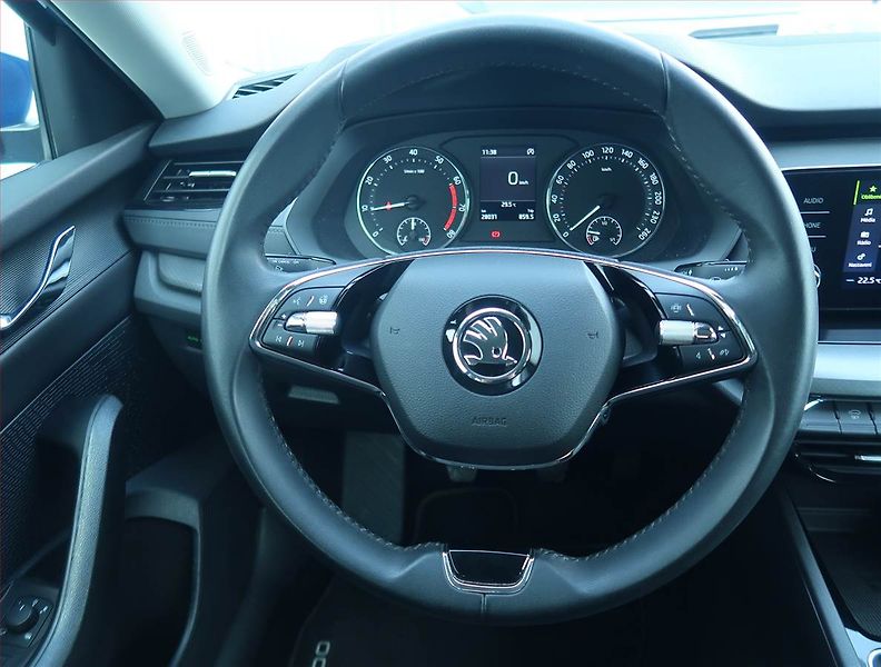 Škoda Octavia (2024) Ambition Plus 1.5 TSI - fotka 15 z 18