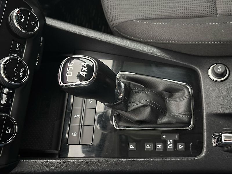 Škoda Octavia Style 4x4 DSG - fotka 20 z 28