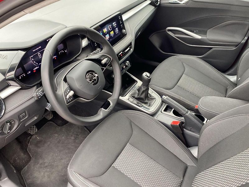 Škoda Fabia (2024) 1.0 TSI Top Selection - fotka 8 z 34