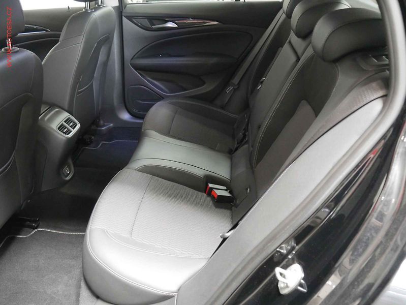 Opel Insignia (2021) 2.0CDTi, AT, výhřev sed - fotka 10 z 21