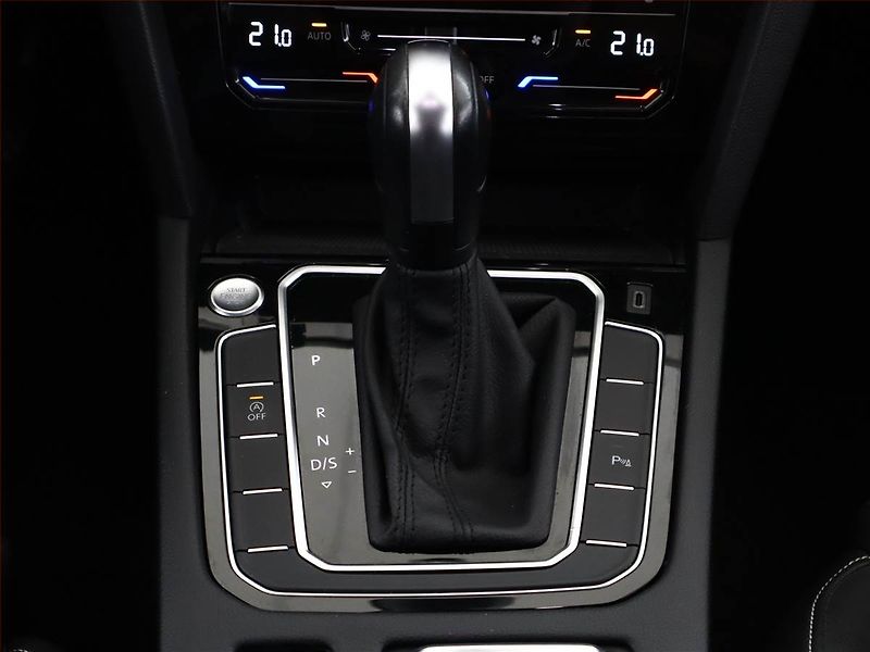 Volkswagen Passat (2020) 2.0 TDI - fotka 11 z 22
