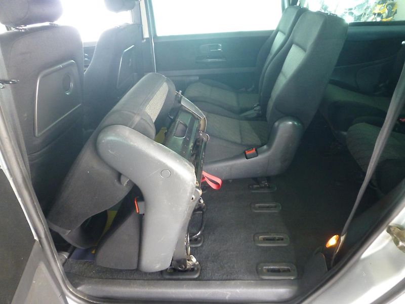 Seat Alhambra (2004) 1,9TDI*XENON*VYHŘ.S*TAŽNÉ*7MÍS - fotka 14 z 25